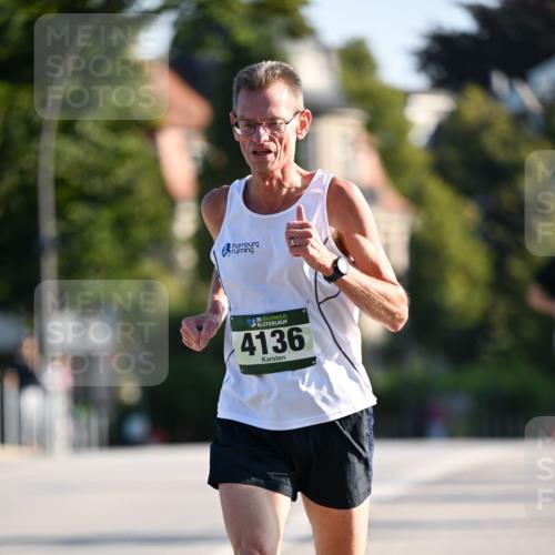 01.09.2024 - BARMER Alsterlauf Dr. Thomas Lammeyer http://msf.ph/oto/6891808 01.09.2024 09:22:50 Laufen 35, 4136 meine-sportfotos.de
