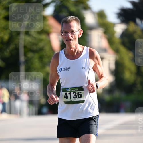 01.09.2024 - BARMER Alsterlauf Dr. Thomas Lammeyer http://msf.ph/oto/6891809 01.09.2024 09:22:50 Laufen 35, 4136 meine-sportfotos.de
