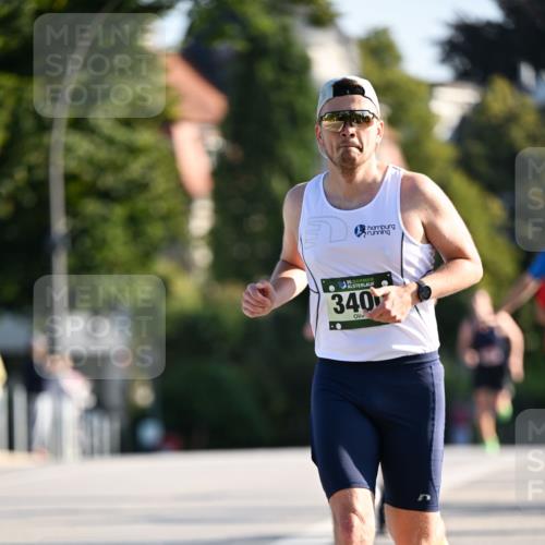 01.09.2024 - BARMER Alsterlauf Dr. Thomas Lammeyer http://msf.ph/oto/6891841 01.09.2024 09:22:57 Laufen 35, 340 meine-sportfotos.de