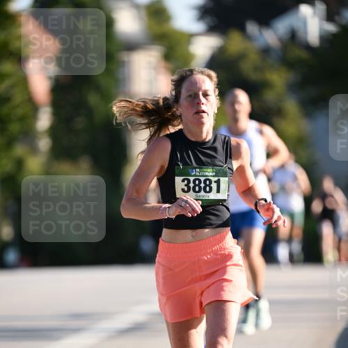 01.09.2024 - BARMER Alsterlauf Dr. Thomas Lammeyer http://msf.ph/oto/6891856 01.09.2024 09:23:01 Laufen 35, 3881 meine-sportfotos.de
