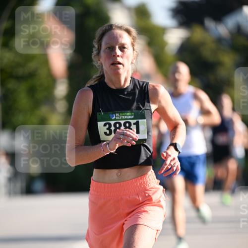 01.09.2024 - BARMER Alsterlauf Dr. Thomas Lammeyer http://msf.ph/oto/6891860 01.09.2024 09:23:01 Laufen 35, 3881 meine-sportfotos.de