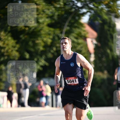 01.09.2024 - BARMER Alsterlauf Dr. Thomas Lammeyer http://msf.ph/oto/6891879 01.09.2024 09:23:05 Laufen 5041 meine-sportfotos.de