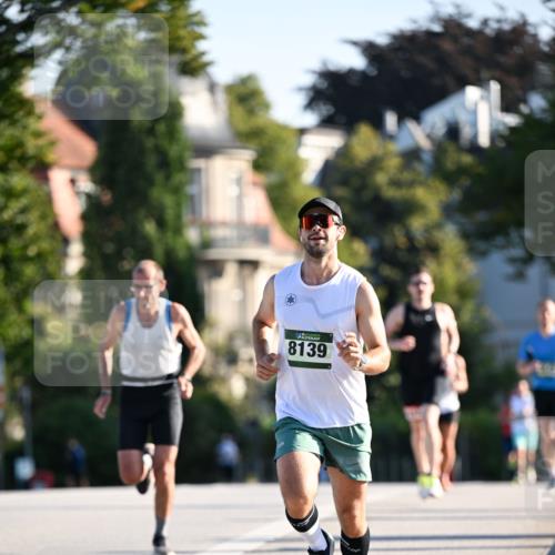 01.09.2024 - BARMER Alsterlauf Dr. Thomas Lammeyer http://msf.ph/oto/6891884 01.09.2024 09:23:06 Laufen 8139 meine-sportfotos.de