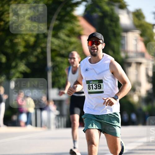 01.09.2024 - BARMER Alsterlauf Dr. Thomas Lammeyer http://msf.ph/oto/6891892 01.09.2024 09:23:07 Laufen 135, 8139 meine-sportfotos.de