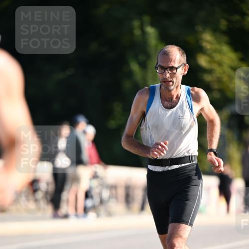 01.09.2024 - BARMER Alsterlauf Dr. Thomas Lammeyer http://msf.ph/oto/6891903 01.09.2024 09:23:09 Laufen  meine-sportfotos.de
