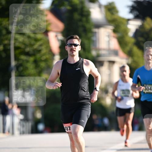01.09.2024 - BARMER Alsterlauf Dr. Thomas Lammeyer http://msf.ph/oto/6891907 01.09.2024 09:23:10 Laufen 1, 07, 304 meine-sportfotos.de