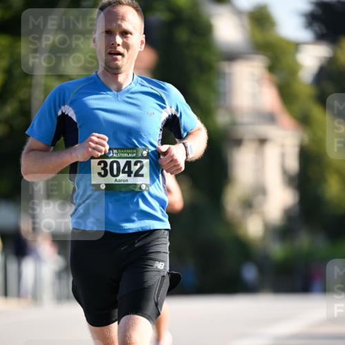 01.09.2024 - BARMER Alsterlauf Dr. Thomas Lammeyer http://msf.ph/oto/6891922 01.09.2024 09:23:12 Laufen 35, 3042 meine-sportfotos.de