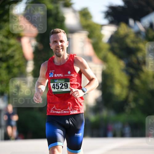 01.09.2024 - BARMER Alsterlauf Dr. Thomas Lammeyer http://msf.ph/oto/6891968 01.09.2024 09:23:22 Laufen 35, 4529, 2024 meine-sportfotos.de