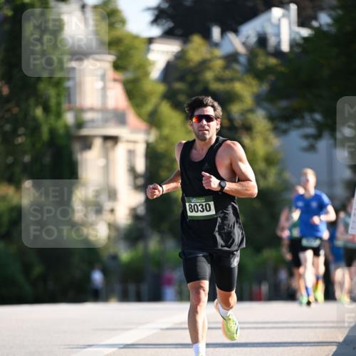 01.09.2024 - BARMER Alsterlauf Dr. Thomas Lammeyer http://msf.ph/oto/6891976 01.09.2024 09:23:26 Laufen 8030 meine-sportfotos.de