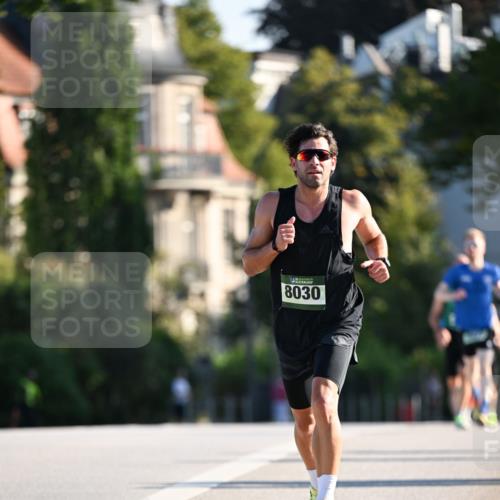01.09.2024 - BARMER Alsterlauf Dr. Thomas Lammeyer http://msf.ph/oto/6891979 01.09.2024 09:23:26 Laufen 8030 meine-sportfotos.de