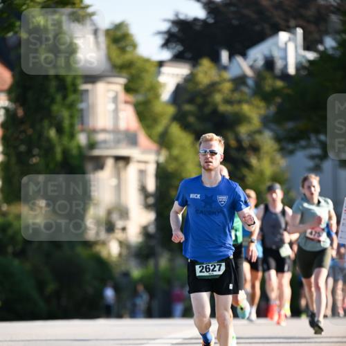 01.09.2024 - BARMER Alsterlauf Dr. Thomas Lammeyer http://msf.ph/oto/6891996 01.09.2024 09:23:30 Laufen 2627 meine-sportfotos.de