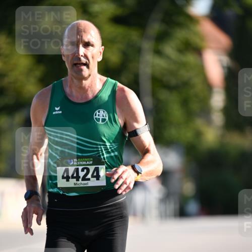 01.09.2024 - BARMER Alsterlauf Dr. Thomas Lammeyer http://msf.ph/oto/6892031 01.09.2024 09:23:35 Laufen 35, 4424 meine-sportfotos.de