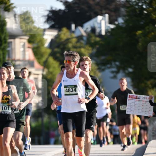01.09.2024 - BARMER Alsterlauf Dr. Thomas Lammeyer http://msf.ph/oto/6892042 01.09.2024 09:23:38 Laufen 6600, 101, 60, 4834, 135, 2017 meine-sportfotos.de