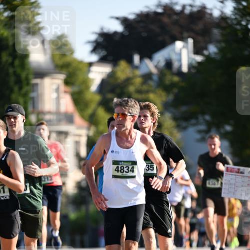 01.09.2024 - BARMER Alsterlauf Dr. Thomas Lammeyer http://msf.ph/oto/6892045 01.09.2024 09:23:38 Laufen 4834, 35 meine-sportfotos.de