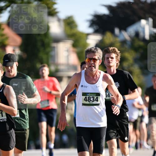 01.09.2024 - BARMER Alsterlauf Dr. Thomas Lammeyer http://msf.ph/oto/6892050 01.09.2024 09:23:39 Laufen 35, 4834, 14 meine-sportfotos.de