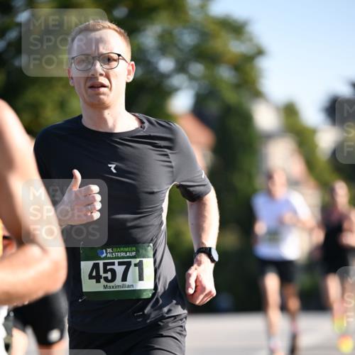 01.09.2024 - BARMER Alsterlauf Dr. Thomas Lammeyer http://msf.ph/oto/6892086 01.09.2024 09:23:46 Laufen 35, 4571 meine-sportfotos.de
