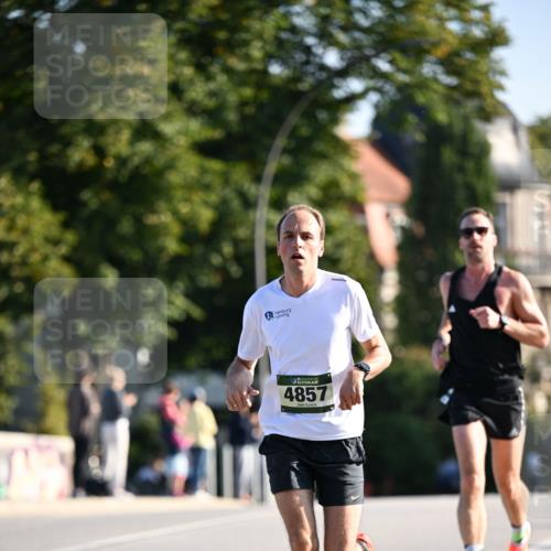 01.09.2024 - BARMER Alsterlauf Dr. Thomas Lammeyer http://msf.ph/oto/6892090 01.09.2024 09:23:48 Laufen 4857 meine-sportfotos.de