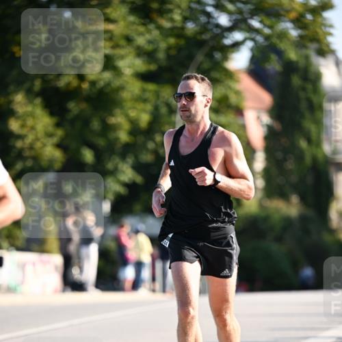 01.09.2024 - BARMER Alsterlauf Dr. Thomas Lammeyer http://msf.ph/oto/6892099 01.09.2024 09:23:49 Laufen 844 meine-sportfotos.de
