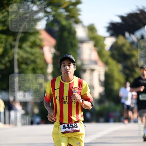 01.09.2024 - BARMER Alsterlauf Dr. Thomas Lammeyer http://msf.ph/oto/6892106 01.09.2024 09:23:50 Laufen 4458 meine-sportfotos.de