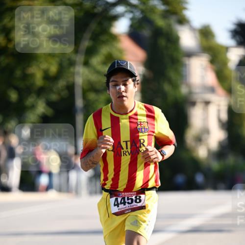 01.09.2024 - BARMER Alsterlauf Dr. Thomas Lammeyer http://msf.ph/oto/6892110 01.09.2024 09:23:51 Laufen 35, 4458 meine-sportfotos.de
