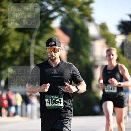 01.09.2024 - BARMER Alsterlauf Dr. Thomas Lammeyer http://msf.ph/oto/6892122 01.09.2024 09:23:53 Laufen 35, 4964, 1041 meine-sportfotos.de