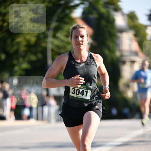 01.09.2024 - BARMER Alsterlauf Dr. Thomas Lammeyer http://msf.ph/oto/6892128 01.09.2024 09:23:54 Laufen 3041 meine-sportfotos.de