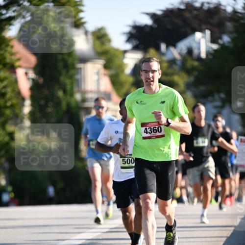 01.09.2024 - BARMER Alsterlauf Dr. Thomas Lammeyer http://msf.ph/oto/6892131 01.09.2024 09:23:55 Laufen 4360, 500 meine-sportfotos.de