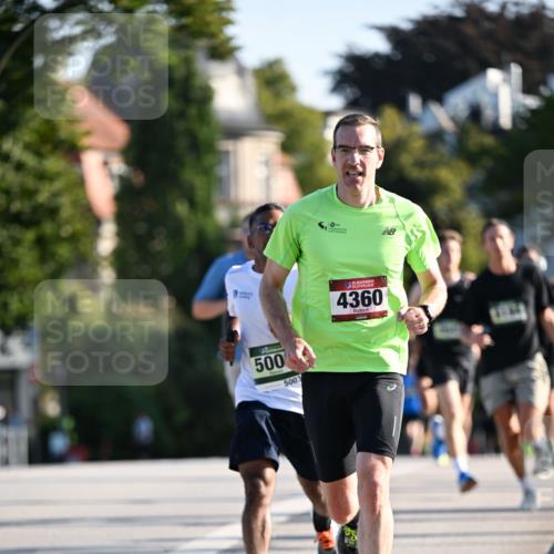 01.09.2024 - BARMER Alsterlauf Dr. Thomas Lammeyer http://msf.ph/oto/6892135 01.09.2024 09:23:56 Laufen 500, 5003, 5, 4360 meine-sportfotos.de