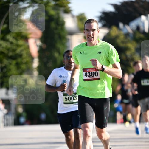 01.09.2024 - BARMER Alsterlauf Dr. Thomas Lammeyer http://msf.ph/oto/6892138 01.09.2024 09:23:56 Laufen 5003, 11, 35, 4360 meine-sportfotos.de