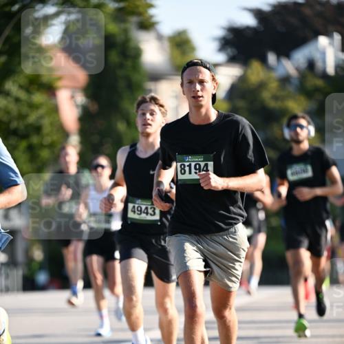 01.09.2024 - BARMER Alsterlauf Dr. Thomas Lammeyer http://msf.ph/oto/6892154 01.09.2024 09:23:58 Laufen 4943, 35, 8194 meine-sportfotos.de