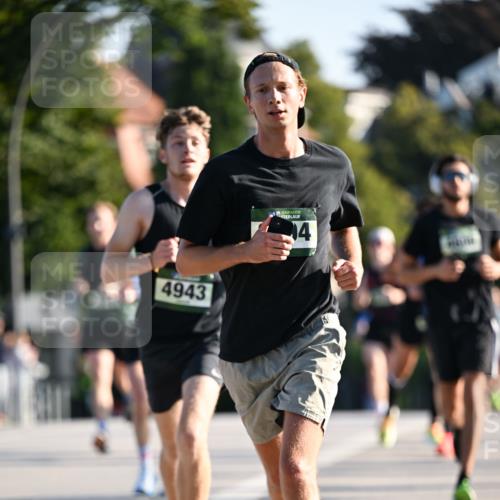 01.09.2024 - BARMER Alsterlauf Dr. Thomas Lammeyer http://msf.ph/oto/6892157 01.09.2024 09:23:59 Laufen 4943, 35, 4 meine-sportfotos.de
