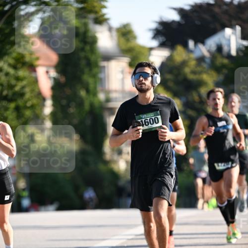 01.09.2024 - BARMER Alsterlauf Dr. Thomas Lammeyer http://msf.ph/oto/6892165 01.09.2024 09:24:00 Laufen 4600 meine-sportfotos.de