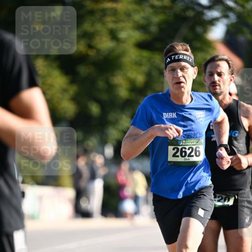 01.09.2024 - BARMER Alsterlauf Dr. Thomas Lammeyer http://msf.ph/oto/6892184 01.09.2024 09:24:02 Laufen 35, 2626, 20 meine-sportfotos.de