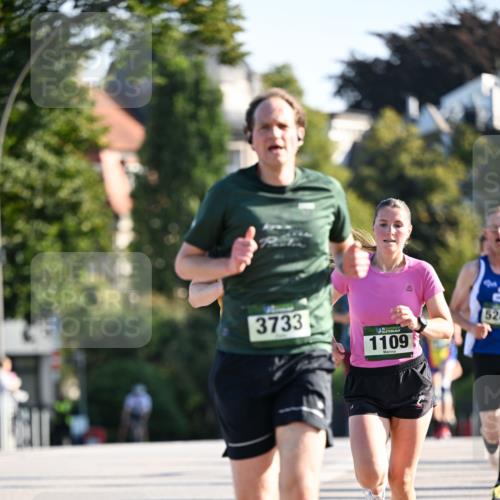 01.09.2024 - BARMER Alsterlauf Dr. Thomas Lammeyer http://msf.ph/oto/6892192 01.09.2024 09:24:04 Laufen 3733, 1109, 528 meine-sportfotos.de