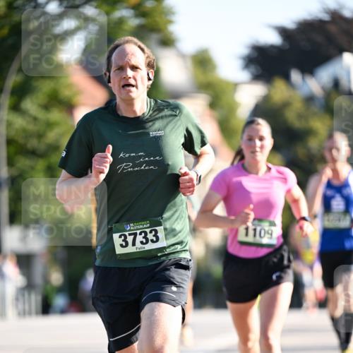 01.09.2024 - BARMER Alsterlauf Dr. Thomas Lammeyer http://msf.ph/oto/6892196 01.09.2024 09:24:05 Laufen 3733, 1109 meine-sportfotos.de