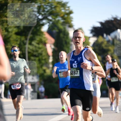 01.09.2024 - BARMER Alsterlauf Dr. Thomas Lammeyer http://msf.ph/oto/6892206 01.09.2024 09:24:07 Laufen 5500, 5287 meine-sportfotos.de