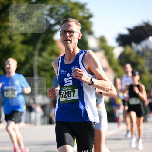 01.09.2024 - BARMER Alsterlauf Dr. Thomas Lammeyer http://msf.ph/oto/6892213 01.09.2024 09:24:08 Laufen 35, 5287 meine-sportfotos.de