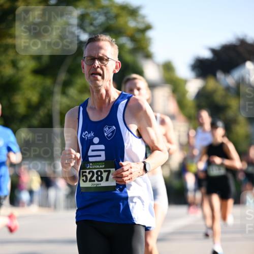 01.09.2024 - BARMER Alsterlauf Dr. Thomas Lammeyer http://msf.ph/oto/6892214 01.09.2024 09:24:08 Laufen 35, 5287 meine-sportfotos.de