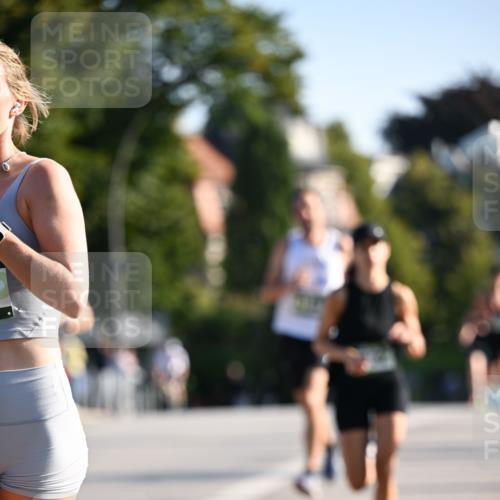 01.09.2024 - BARMER Alsterlauf Dr. Thomas Lammeyer http://msf.ph/oto/6892217 01.09.2024 09:24:09 Laufen  meine-sportfotos.de