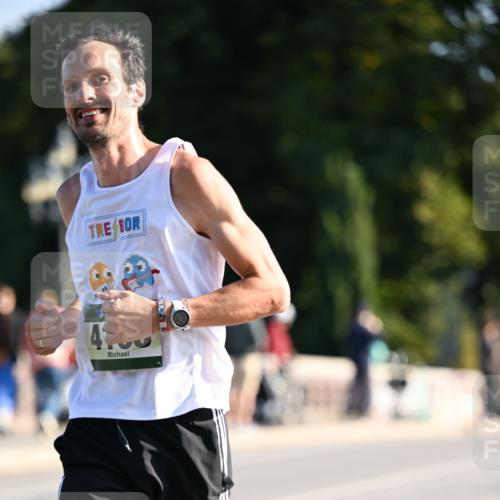 01.09.2024 - BARMER Alsterlauf Dr. Thomas Lammeyer http://msf.ph/oto/6892239 01.09.2024 09:24:12 Laufen 4800 meine-sportfotos.de