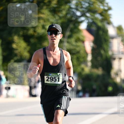 01.09.2024 - BARMER Alsterlauf Dr. Thomas Lammeyer http://msf.ph/oto/6892253 01.09.2024 09:24:15 Laufen 35, 2951 meine-sportfotos.de