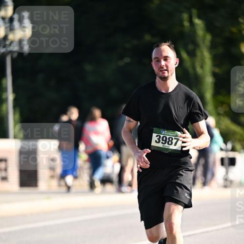01.09.2024 - BARMER Alsterlauf Dr. Thomas Lammeyer http://msf.ph/oto/6892262 01.09.2024 09:24:16 Laufen 3987 meine-sportfotos.de