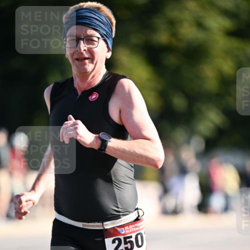 01.09.2024 - BARMER Alsterlauf Dr. Thomas Lammeyer http://msf.ph/oto/6892268 01.09.2024 09:24:18 Laufen 35, 250 meine-sportfotos.de