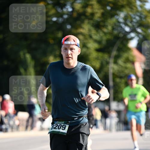 01.09.2024 - BARMER Alsterlauf Dr. Thomas Lammeyer http://msf.ph/oto/6892277 01.09.2024 09:24:20 Laufen 35, 8209 meine-sportfotos.de