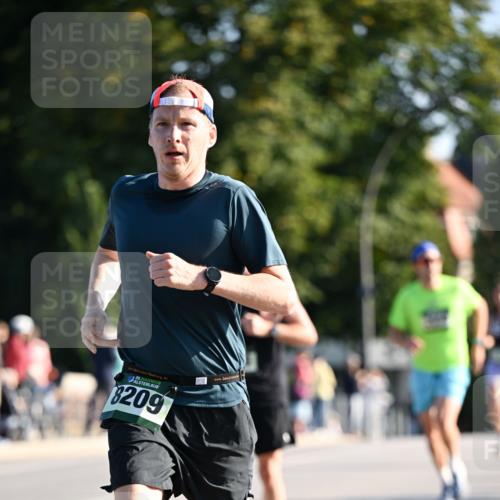 01.09.2024 - BARMER Alsterlauf Dr. Thomas Lammeyer http://msf.ph/oto/6892278 01.09.2024 09:24:20 Laufen 8209 meine-sportfotos.de