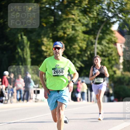 01.09.2024 - BARMER Alsterlauf Dr. Thomas Lammeyer http://msf.ph/oto/6892287 01.09.2024 09:24:21 Laufen 2658 meine-sportfotos.de