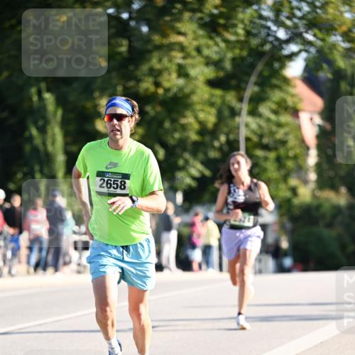 01.09.2024 - BARMER Alsterlauf Dr. Thomas Lammeyer http://msf.ph/oto/6892288 01.09.2024 09:24:22 Laufen 2658 meine-sportfotos.de