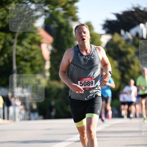 01.09.2024 - BARMER Alsterlauf Dr. Thomas Lammeyer http://msf.ph/oto/6892304 01.09.2024 09:24:25 Laufen 35, 5089 meine-sportfotos.de