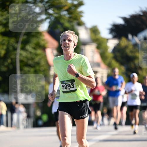 01.09.2024 - BARMER Alsterlauf Dr. Thomas Lammeyer http://msf.ph/oto/6892331 01.09.2024 09:24:30 Laufen 35, 5093 meine-sportfotos.de