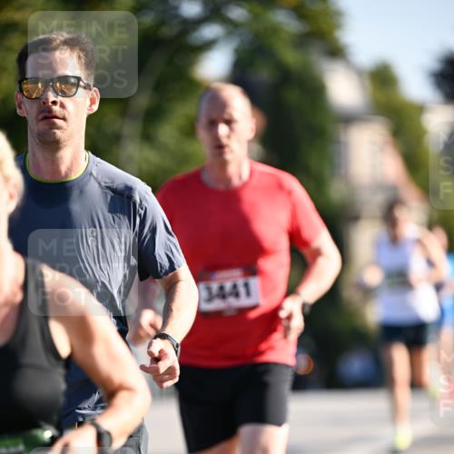 01.09.2024 - BARMER Alsterlauf Dr. Thomas Lammeyer http://msf.ph/oto/6892371 01.09.2024 09:24:37 Laufen 63, 3441 meine-sportfotos.de